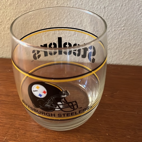 Pittsburgh Steelers glass cup - Picture 2 of 3